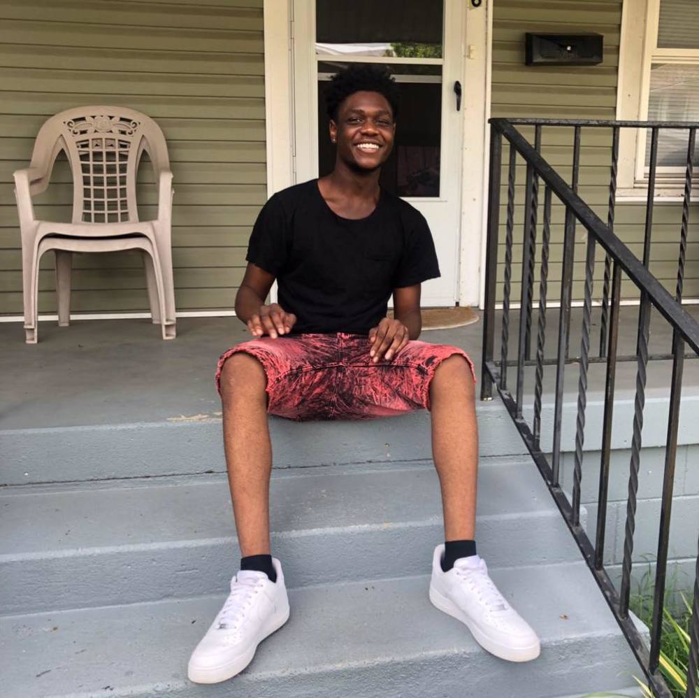 Meet your Posher, Keshon